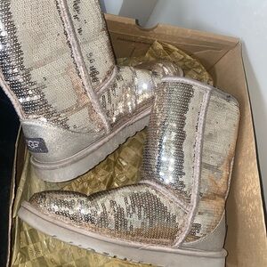UGG Classic Short Silver Boots in Women’s 9. Price Negotiable